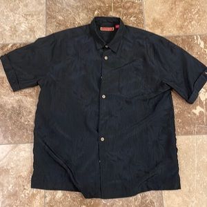 Men’s shirt black size large